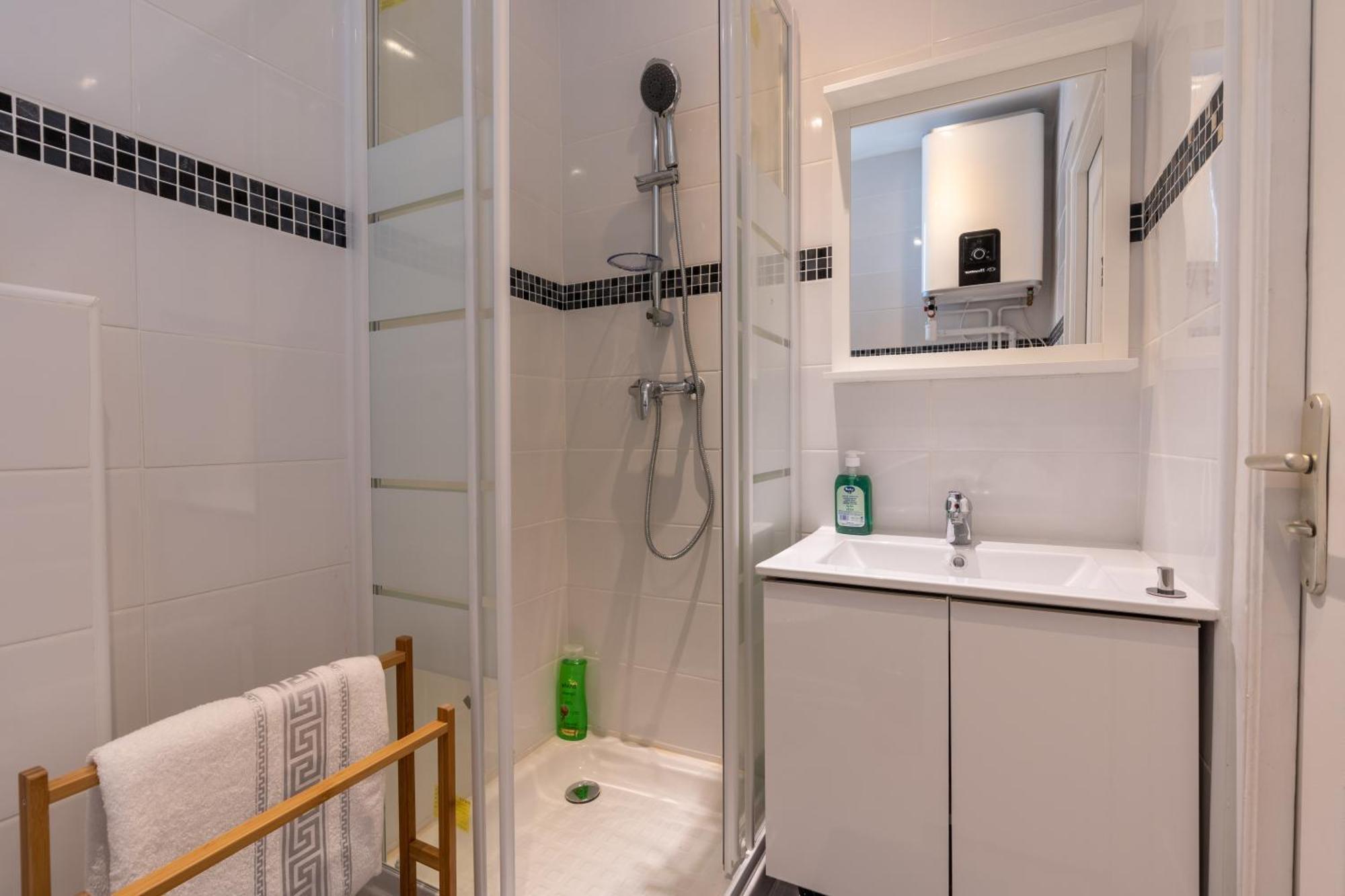 Charmant 2 Pieces Pour 4 Personnes A Courbevoie Διαμέρισμα Εξωτερικό φωτογραφία